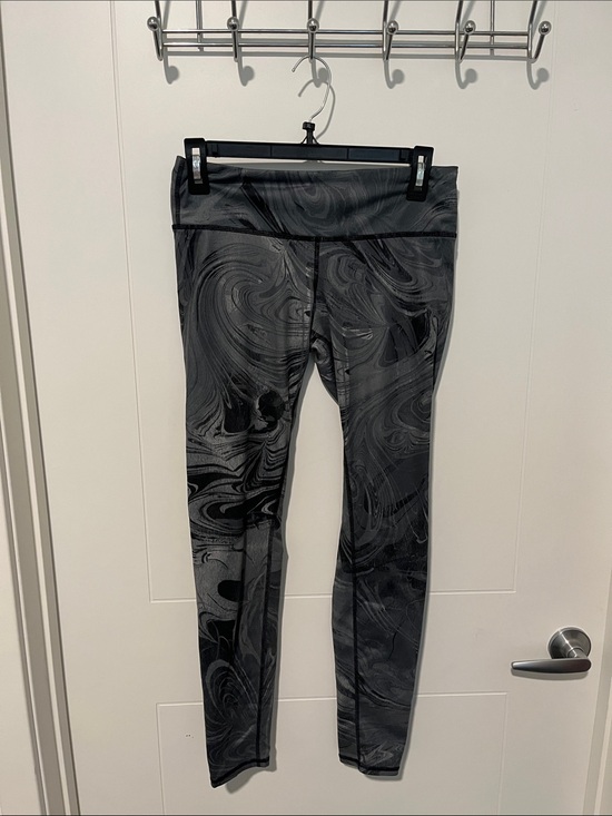 ALO Yoga Pants - ALO Yoga Airbrush Gray Black Swirl Marble Design Athletic Leggings Athleisure
